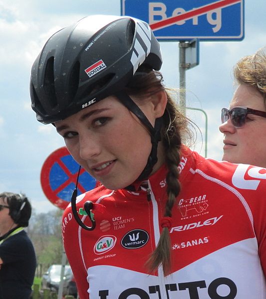 2018 Amstel Gold Race Ladies 181 (cropped)