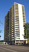 Executive Towers Condominiums - 2011-04-15 - North West.JPG