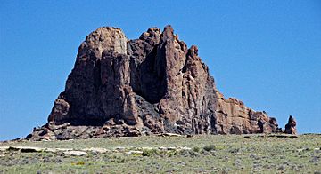 Ford Butte (Navajo Volcanic Field, northwestern New Mexico, USA).jpg