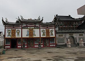 Guanji temple and Huang shrine in Lucheng, Wenzhou, Zhejiang, China (2)