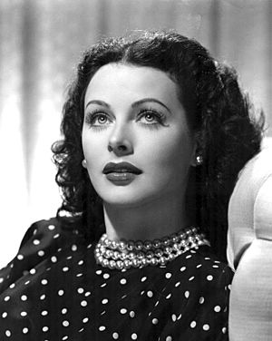 Hedy Lamarr Publicity Photo for The Heavenly Body 1944.jpg