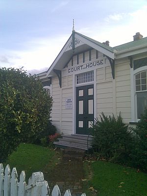 Hunterville Courthouse (5657442748)