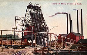 Ironwood-Newport-1910