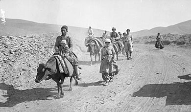 Jilu Assyrians coming over the Asadabad Pass