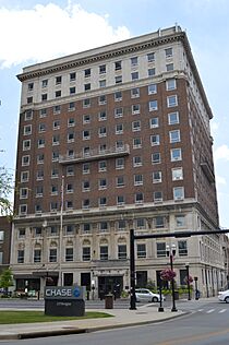 Lafayette Hotel in Lexington