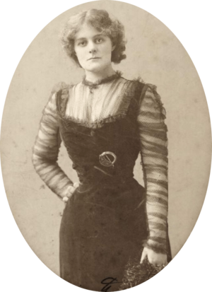 Maud Gonne, as photographed by J.E. Purdy circa 1890 to 1910, cropped