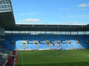 Ricoh Arena, Coventry (stand and pitch) 14s07
