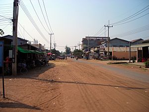 A street in Samraong