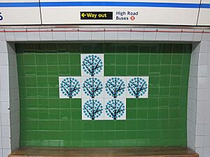 Seven Sisters tube station – ceramic tiles