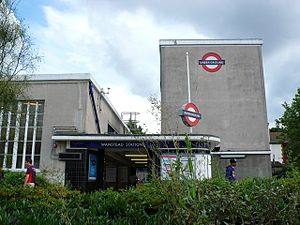 Wanstead Underground station, entrance