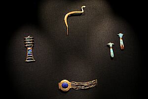Amulets and Bracelets of Tutankhamun 2019