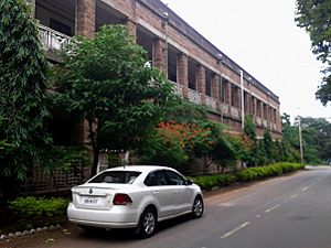 Buildings in Andhra University 01.jpg