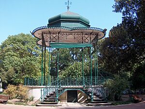 Coreto no Jardim da Estrela2063