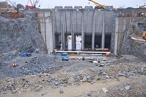 Folsom Dam construction (15837842544)