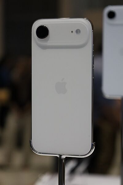 Light Gold iPhone Air