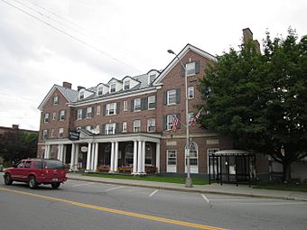 LyndonvilleVT DarlingInn.jpg