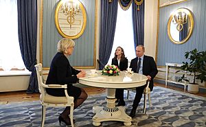 Marine Le Pen and Vladimir Putin (2017-03-24) 02