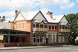 Normanby Hotel (2008).jpg