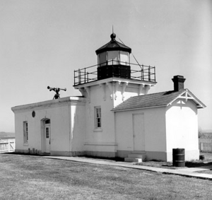 Point No Point Light WA