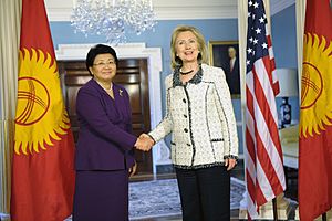 Secretary Clinton Shakes Hands With Kyrgyzstani President Otunbayeva (5510459405)