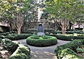 2021 Carlyle House Historic Park garden 1