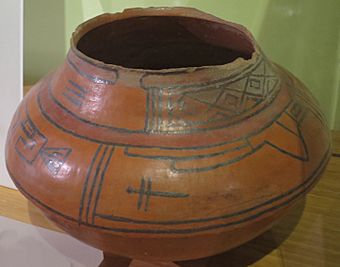 Ancestral Pueblo, San Lazaro glaze polychrome jar, 1490-1550, Heard Museum.JPG