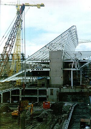 Construction of the Millennium Stadium 2