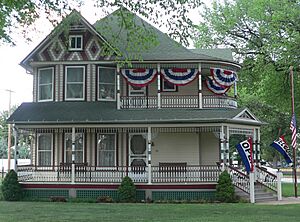 Ennis-Handy house (Goodland, KS) from S 1