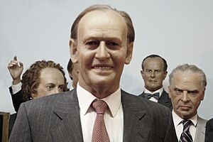 Jean Chrétien wax figure - Royal London Wax Museum (5034822983)