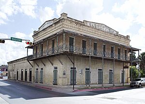 La Nueva Liberdad Cueto Building