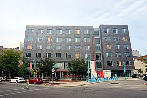 Milwaukee September 2023 085 (Two50Two MIAD Apartments)