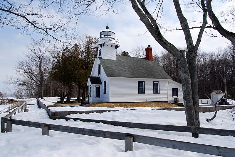 Mission Point Light