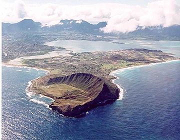Mokapu Peninsula and Kaneohe Bay.jpg