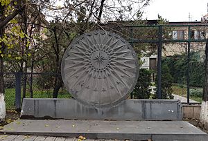 Monument to Victor Hambardzumyan, Baghramyan street