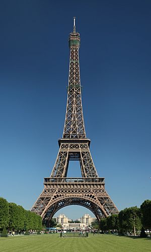 Tour Eiffel Wikimedia Commons (cropped)