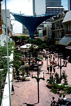 A-view-of-the-original-Queen-Street-Mall-scene-modified
