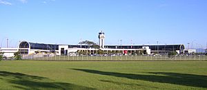 Aeropuerto Jose Maria Cordova-Exterior1
