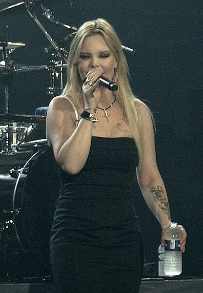 Anette Olzon 2009(2)
