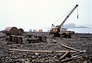 Antarctica, pollution, environment, Russia, Bellingshausen 1