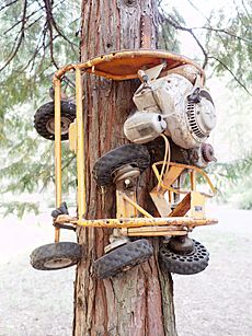 Automatic tree pruner at Sierra Nevada Logging Museum 2017-06-30