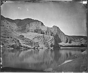 CASTELLATED SAND BLUFFS, FORTIFICATION ROCK, COLORADO RIVER - NARA - 524189