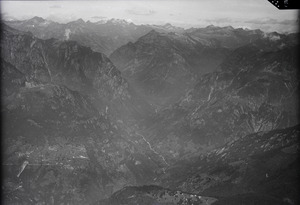 ETH-BIB-Verzascatal, Blick nach Nordnordwesten-LBS H1-009117