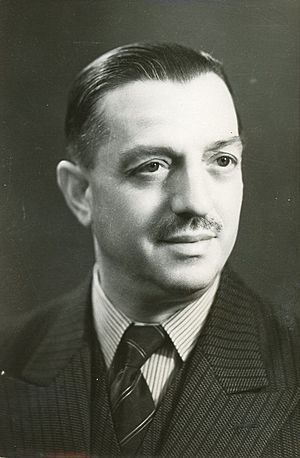 Félix Gouin député SFIO 1936.jpg