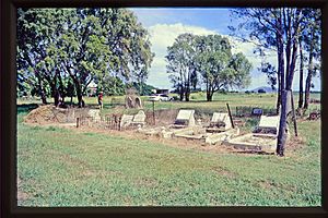 Flemington Road Cemetery, 1999.jpg