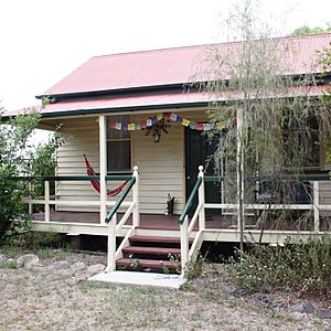 Forest Hill State School, Residence from N (2014).jpg