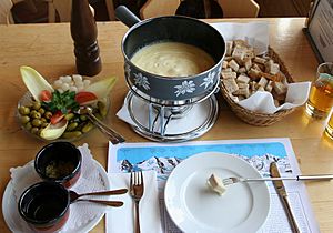 Full cheese fondue set - in Switzerland