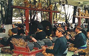 Gamelan ceremonial Munggang, Kraton Surakarta