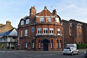 Gibbs Gillespie - geograph.org.uk - 6462642