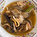 Kaeng het