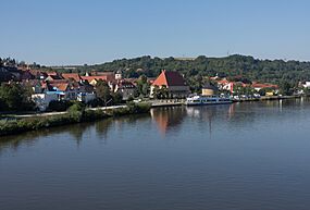 Marktbreit, stadszicht vanaf Segnitz foto9 2016-08-07 09.09